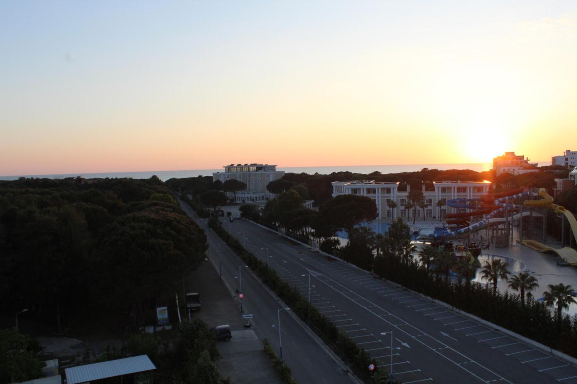 Savana Modern Apartment By The Sea ゴーレム エクステリア 写真
